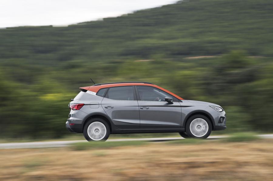  Seat Arona 2017 года  (WW) (фото 26 из 41)
